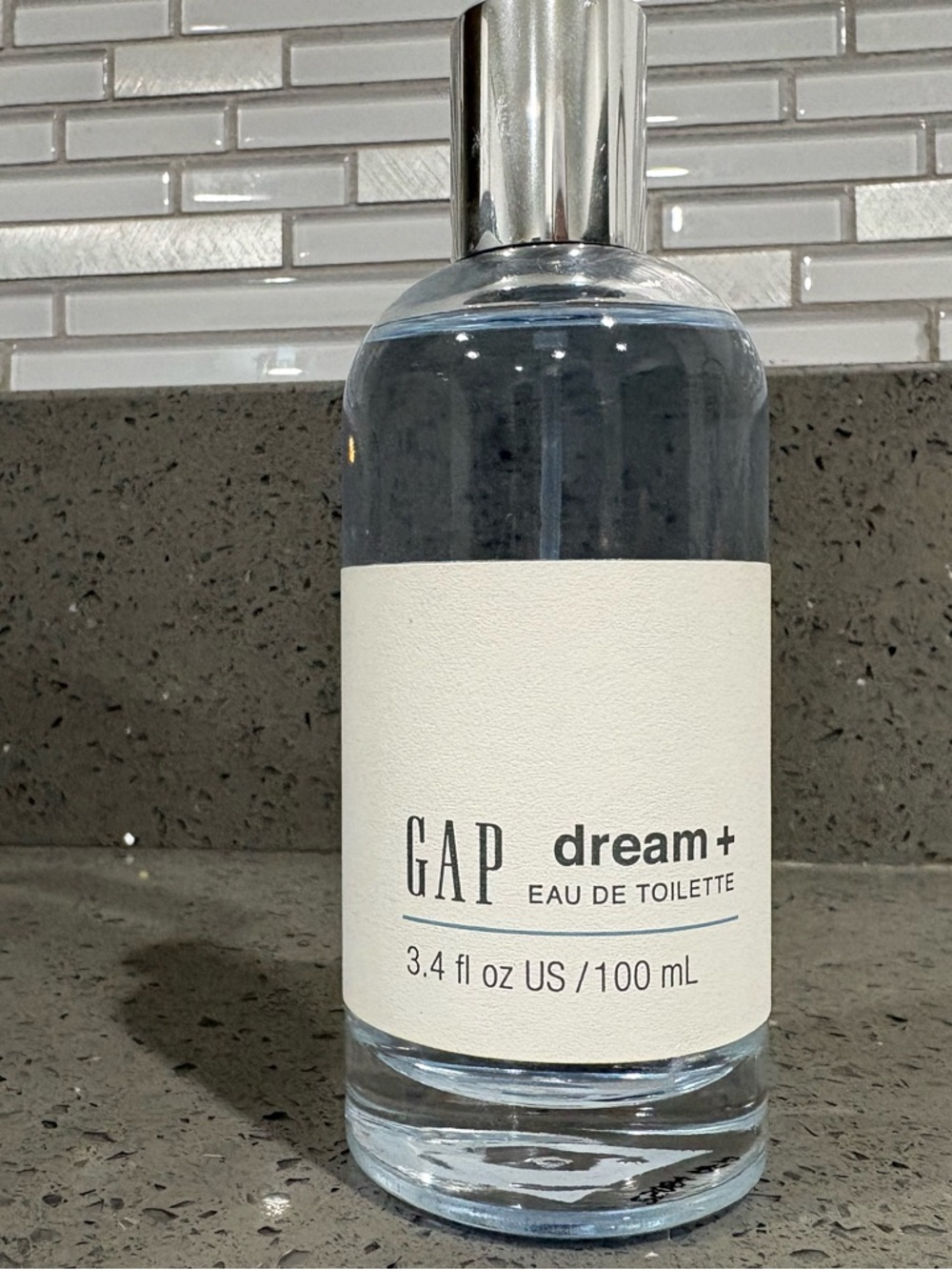 GAP Dream+ Eau de Toilette – Clear Bottle with Silver Cap
